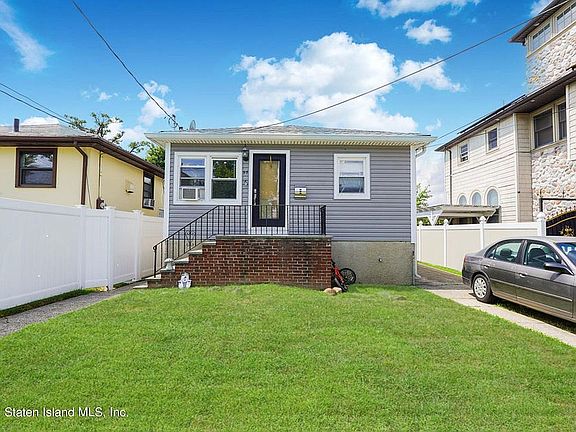 3rd image of 39 Milton Ave