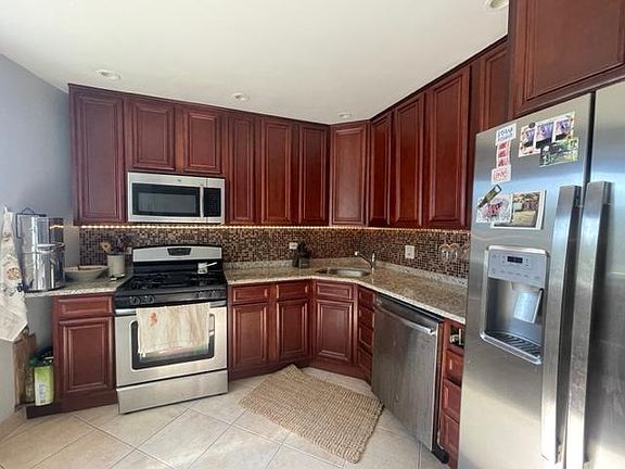 5th image of 8152 Elmwood Ave APT 101