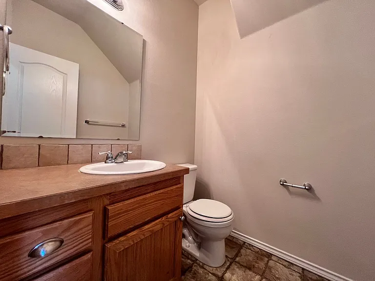 5193 N Toscana Ave — Photo 8