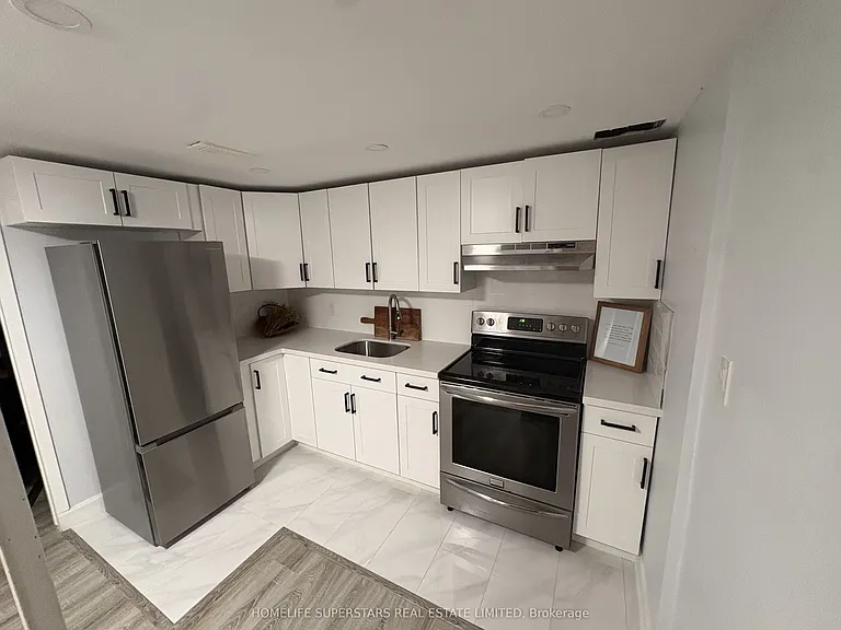 77 Horning Dr E — Photo 6
