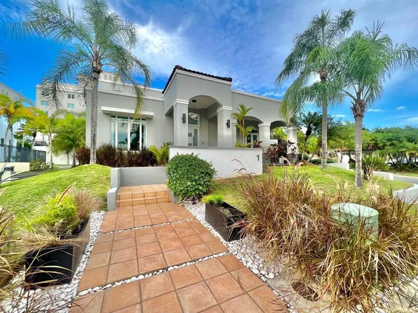 1 Calle Malachite, Vega Alta, PR 00692