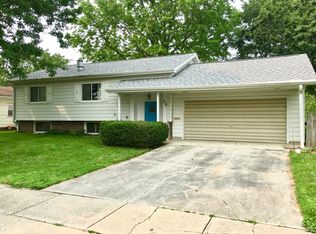 38 Windrush Dr, Jacksonville, IL 62650