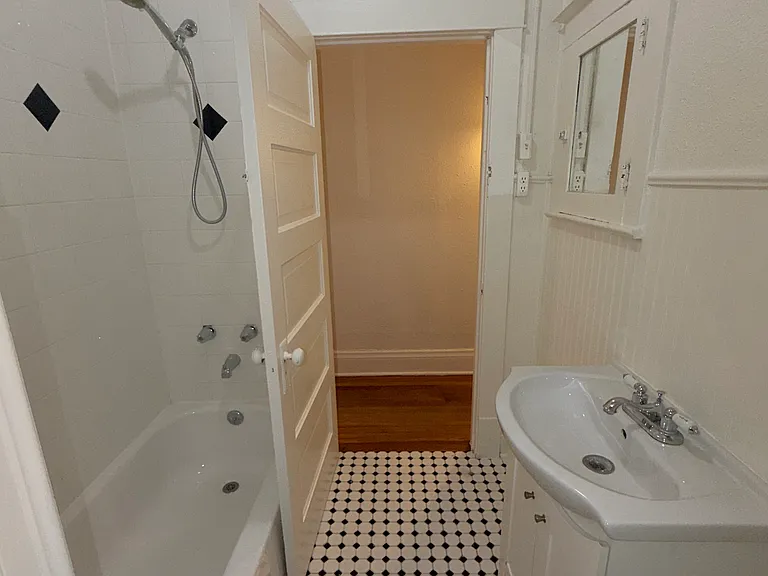 3931 N Bryant St #A — Photo 11