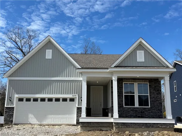 8274 Clydesdale Dr, Mentor, OH 44060