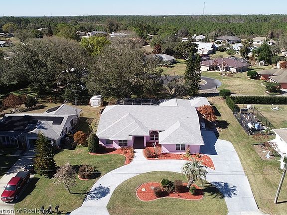 2nd image of 3805 Divot Rd