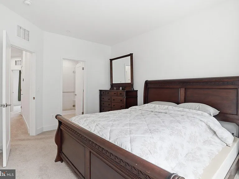 2103 Tysons Rd — Photo 18