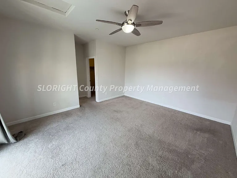 941 Humbert Ave — Photo 20