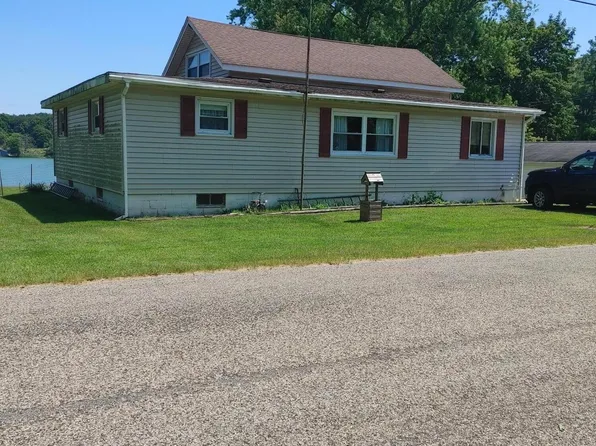 66293 Grey Lake Rd, Sturgis, MI 49091