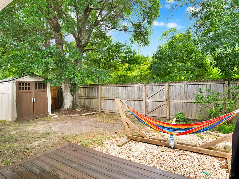 1059 Antigua Cir — Photo 19