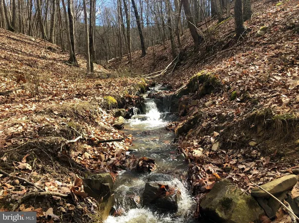 159 Ashton Woods Dr, Moorefield, WV 26836