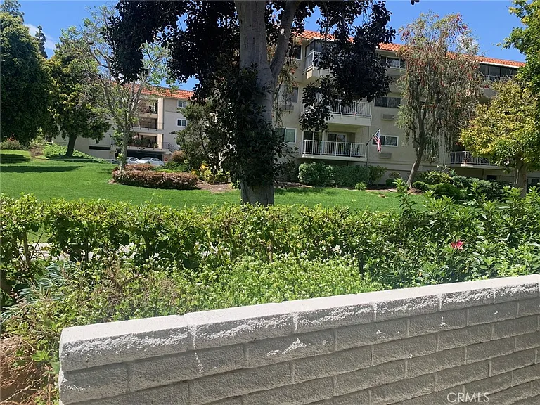 2014 Via Mariposa W #A — Photo 15