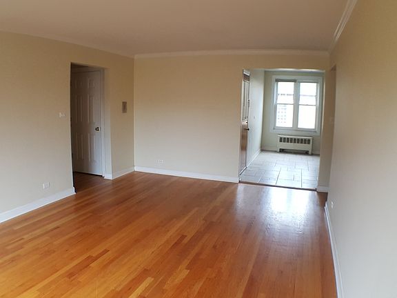 4th image of 2954 W Arthur Ave APT 3E