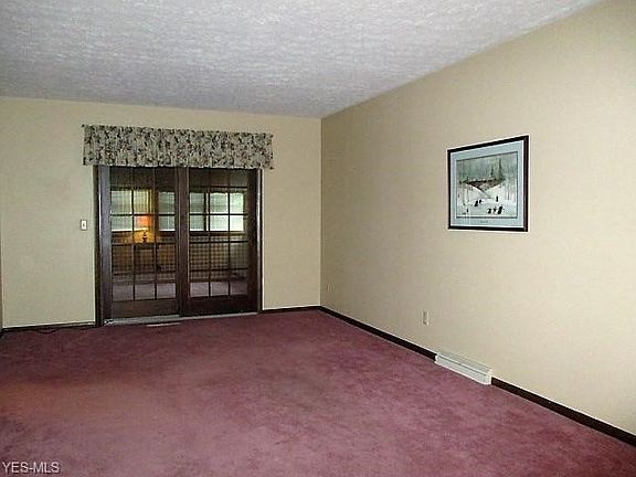 5th image of 157 N Colonial Dr