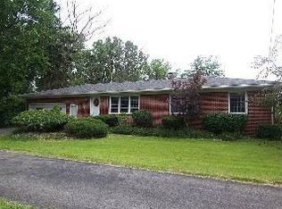 3183 Bluebush Rd, Monroe, MI 48162