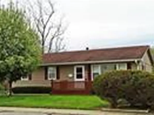 409 5th St, Weston, MO 64098