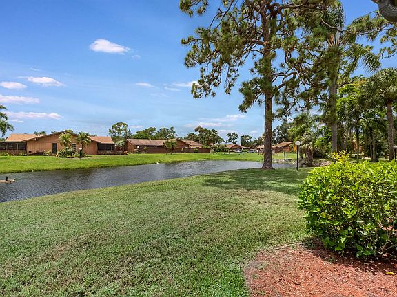 2nd image of 5702 Foxlake Dr APT 1
