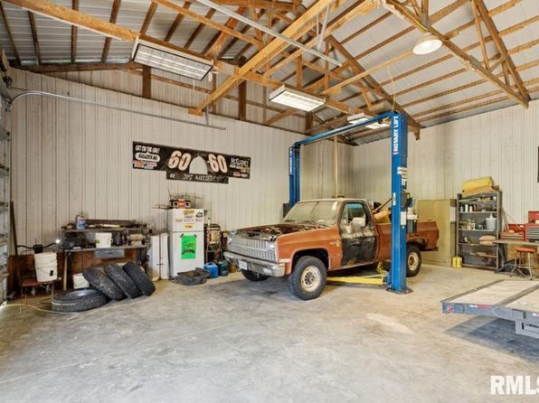 1745 345th Ave, Goose Lake, IA 52750