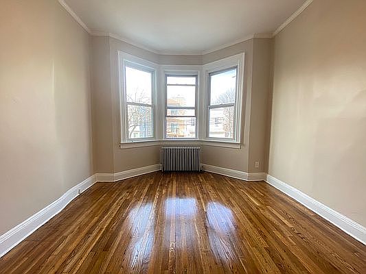 4th image of 2213 41st St #2