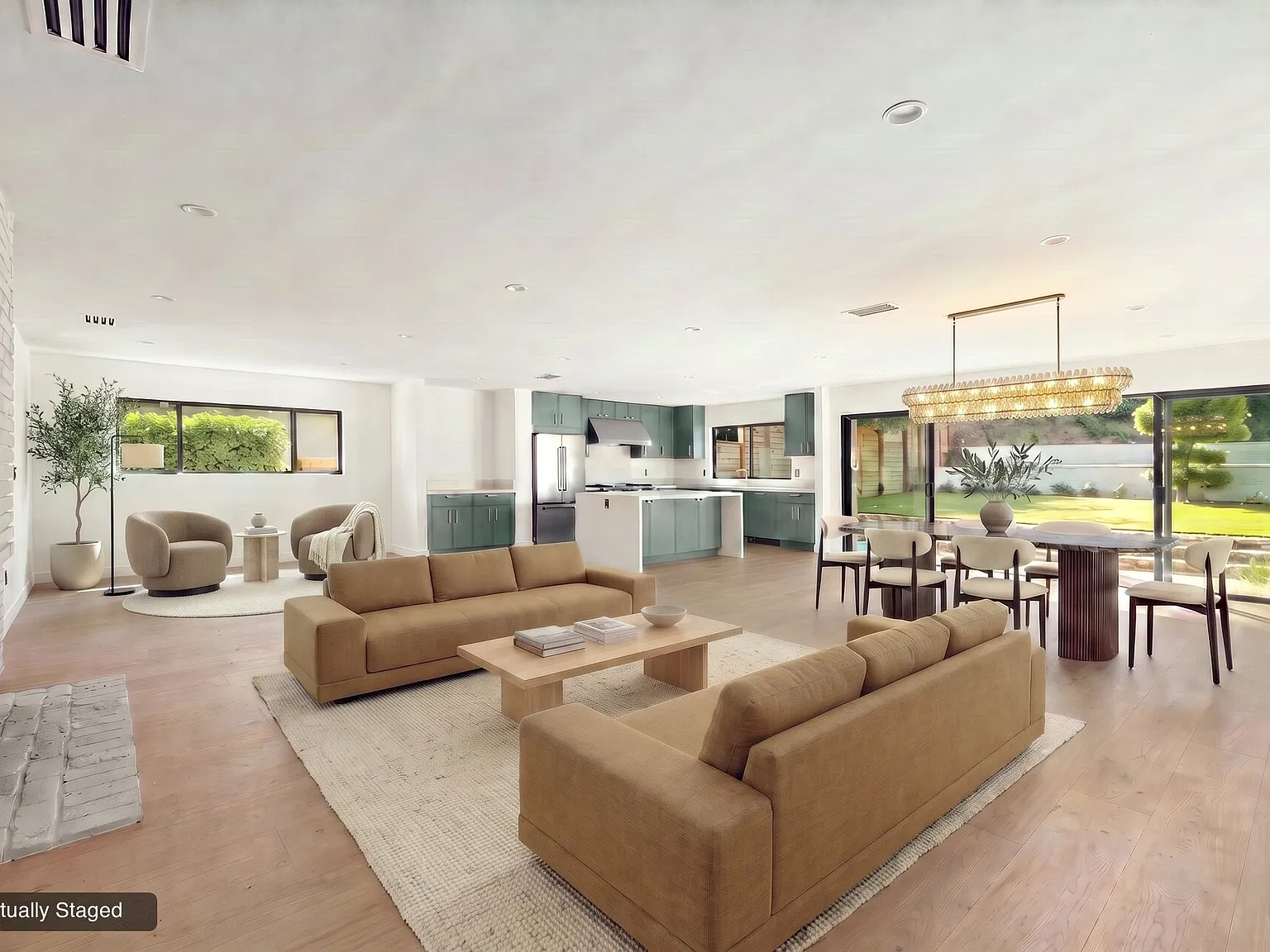 4 bed, 3.5 bath, 2271 sqft, $14,995 — Photo 2