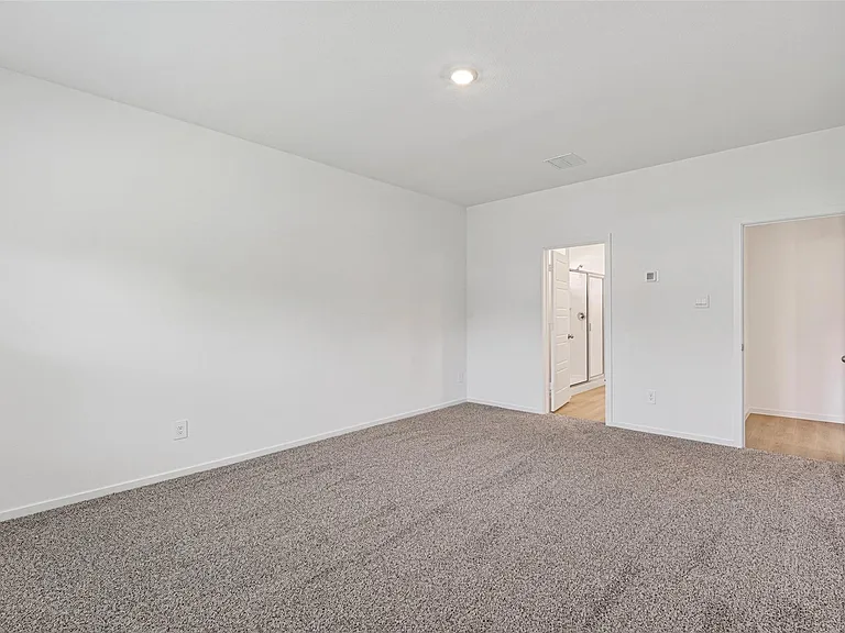 407 Robin St — Photo 33