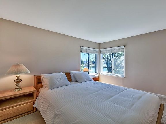 Furnished room upstairs