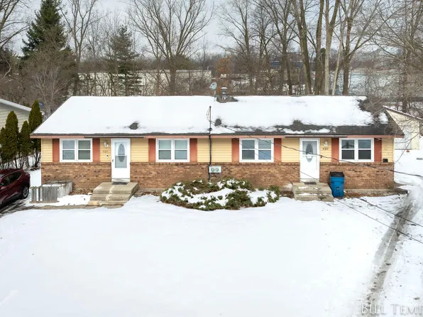 937 Lancashire Ct SE #939, Grand Rapids, MI 49508