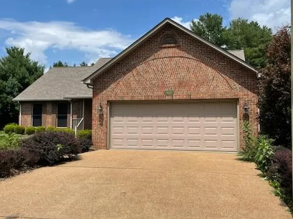 1671 Country Club Pl, Cookeville, TN 38501