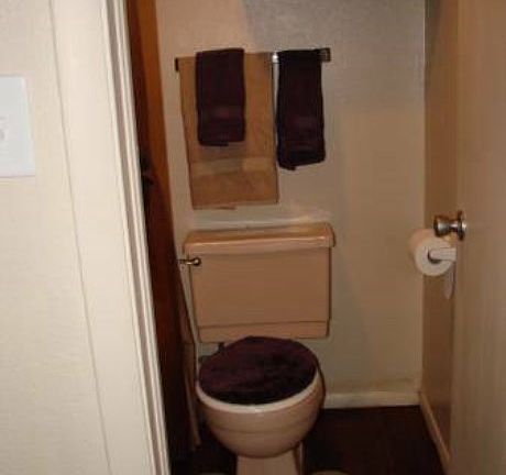 3rd image of 1246 S Memorial Dr #301