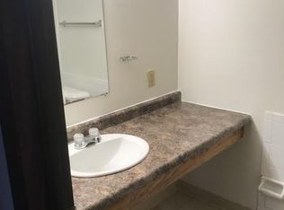 4873 S 14th St APT 11, Milwaukee, WI 53221