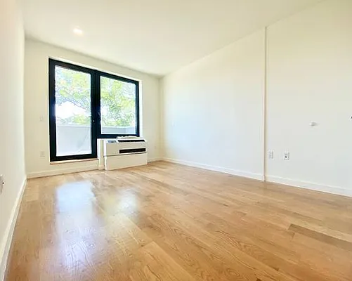 Rented by Zjama Realty Corp | media 24