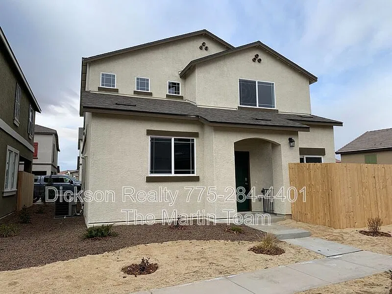 4 bed, 3.0 bath, 1895 sqft, $2,450 — Photo 1