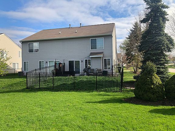 2nd image of 4604 Courtney Dr