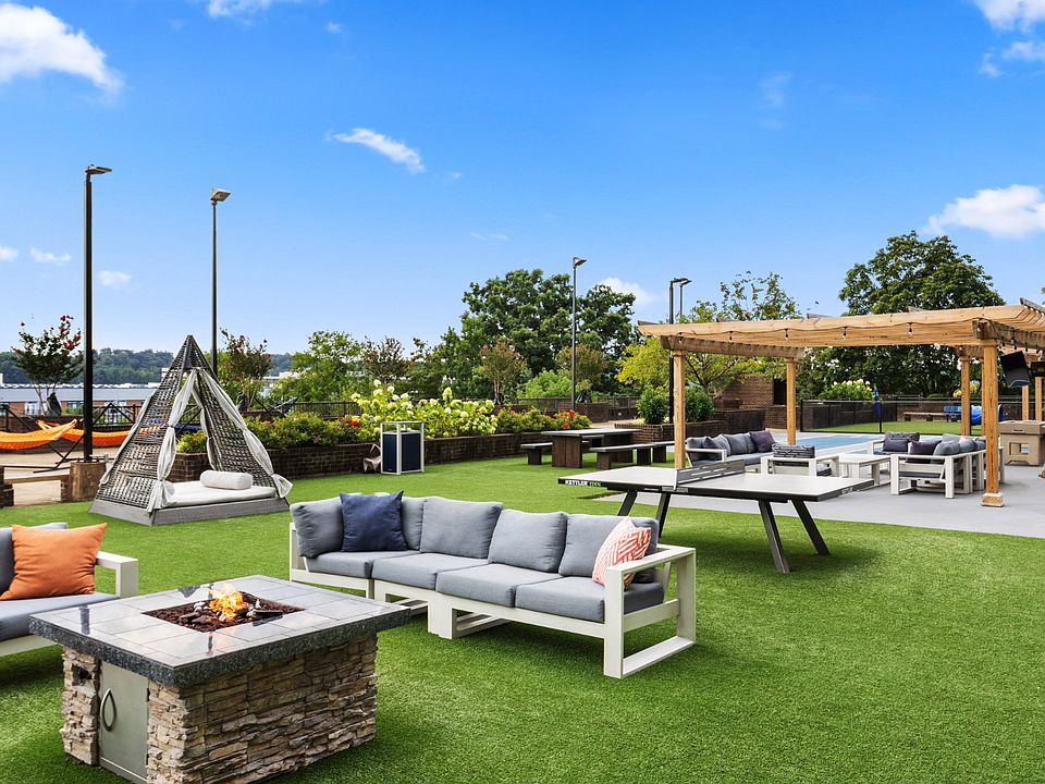 Resident outdoor lounge with a fire pit