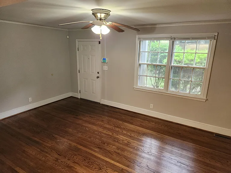 4312 Wentworth Dr — Photo 15