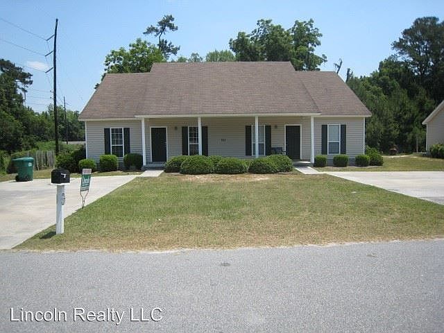 1st image of 511 Roberts St #A