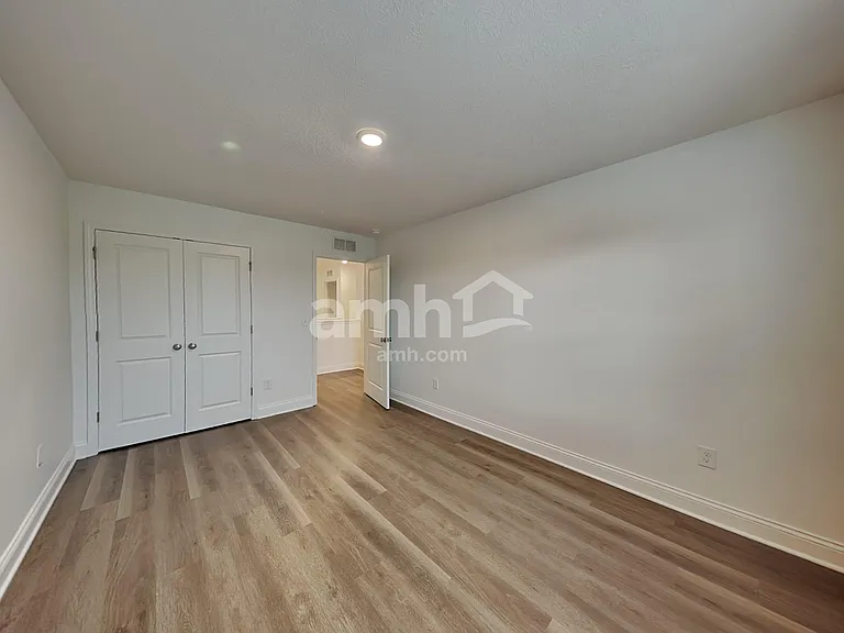 1343 Park Pl S — Photo 21