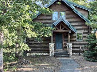 1131 Cabin Dr, Boyne City, MI 49712
