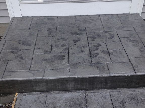 new stamped concrete walkway