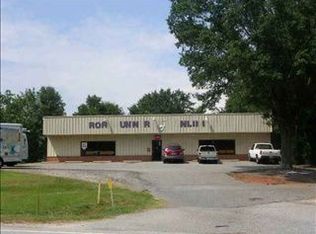 10678 Greenville Hwy, Wellford, SC 29385