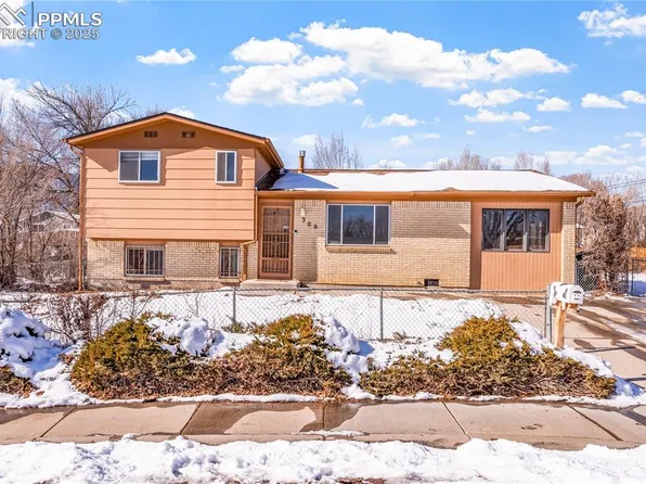 306 Cranbrook Cir, Colorado Springs, CO 80906