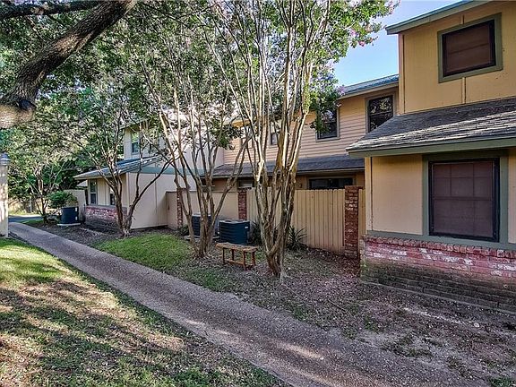 5th image of 904 Greenmeer Ln