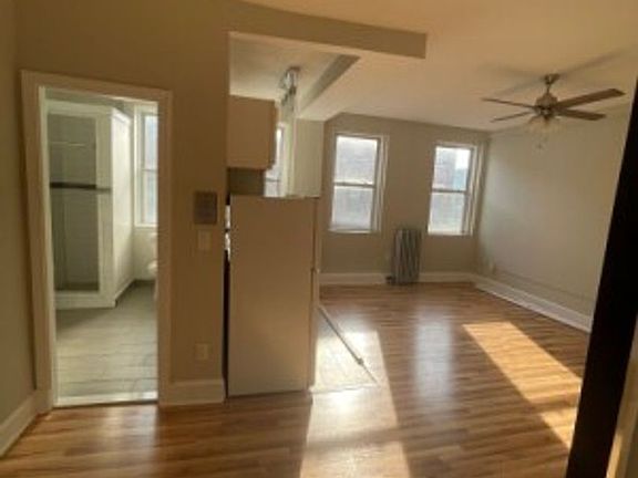 3rd image of 1185 Commonwealth Ave #8L