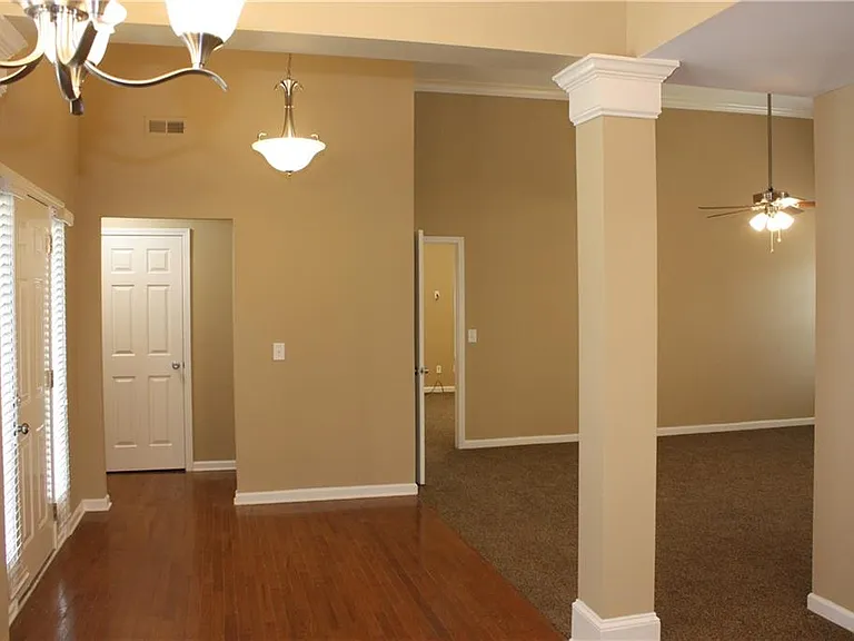 6547 Boulder Crest Ct — Photo 5