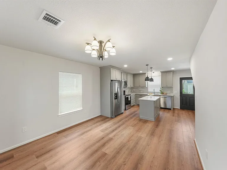 3809 Southmore Blvd — Photo 11