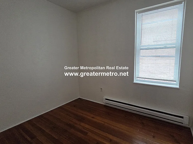 16 Battery St #4R — Photo 11