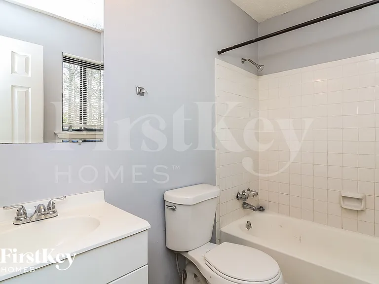 1060 Forest Path — Photo 12