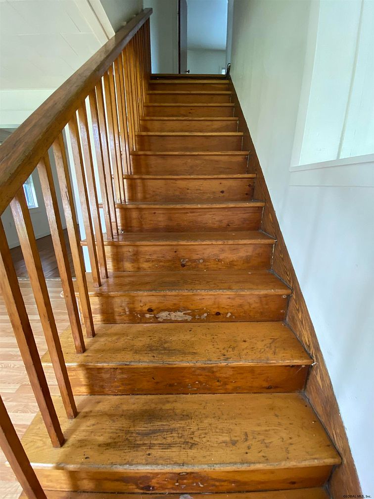 c. 1930 Cute Country Home For Sale in Mineville, NY. 79,900 Sold