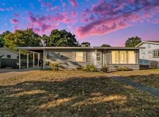 913 Wood Ave, Traverse City, MI 49686