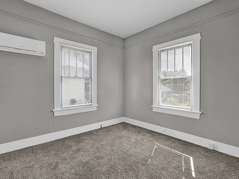 2221 Gurnee Ave — Photo 11