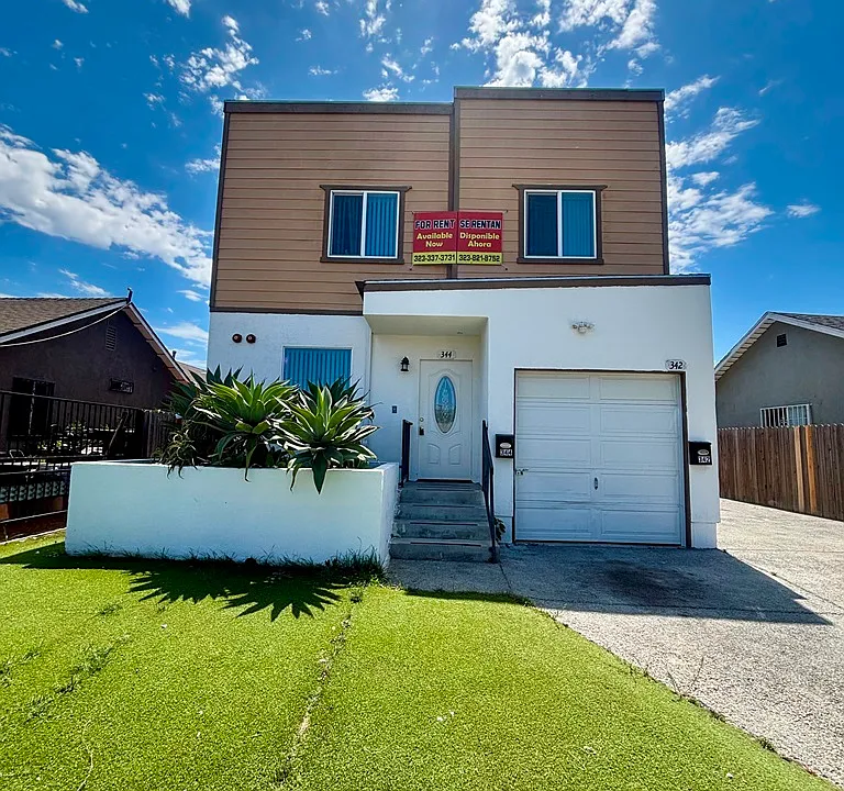 344 E 118th Pl